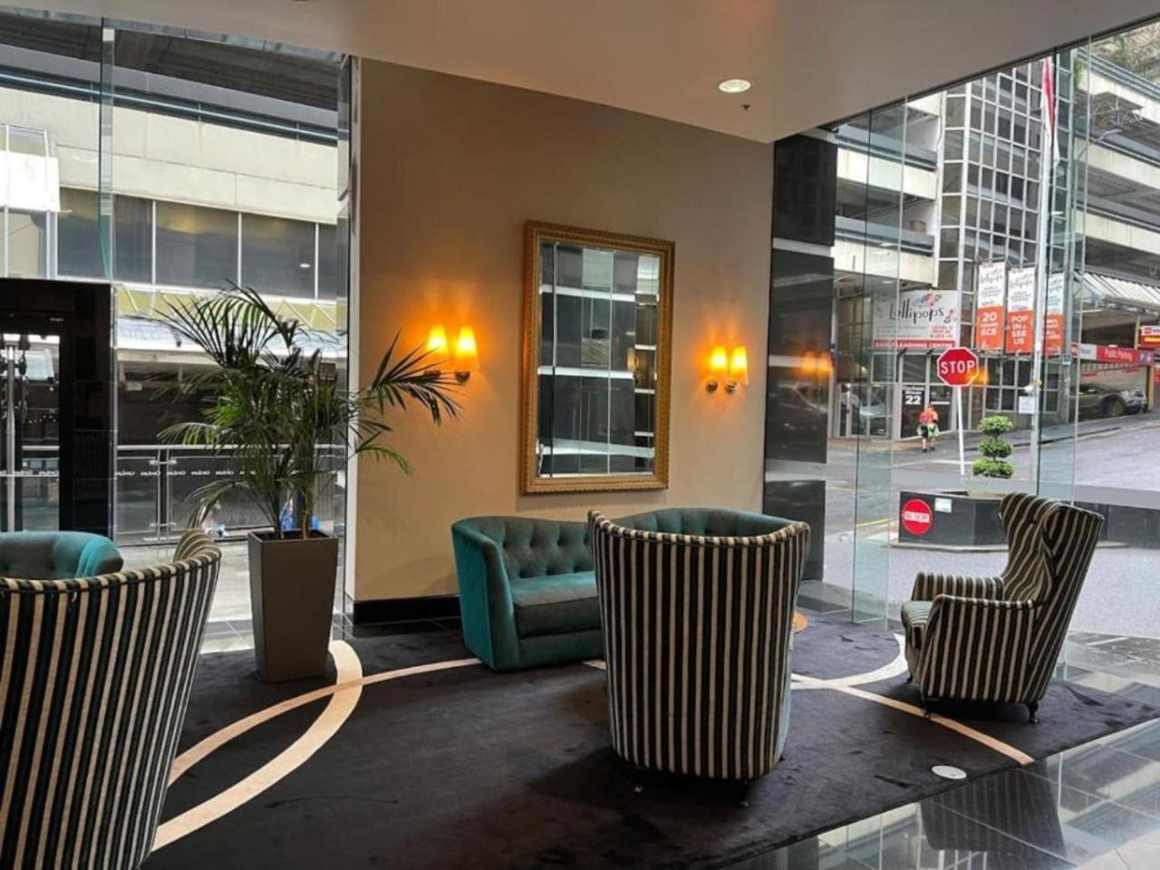 A City Stay Holiday On Queen Street โอ๊คแลนด์ ภายนอก รูปภาพ